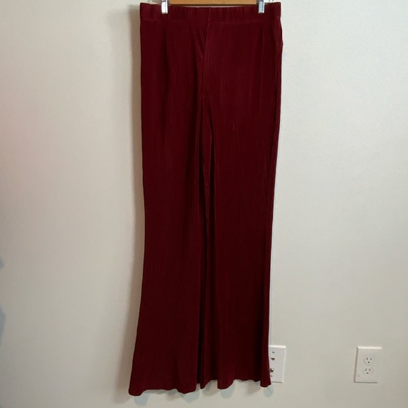 Beautiful Bordeaux Pleated Palazzo Wide Leg Pants by Jessica Simpson Size - Picture 3 of 9